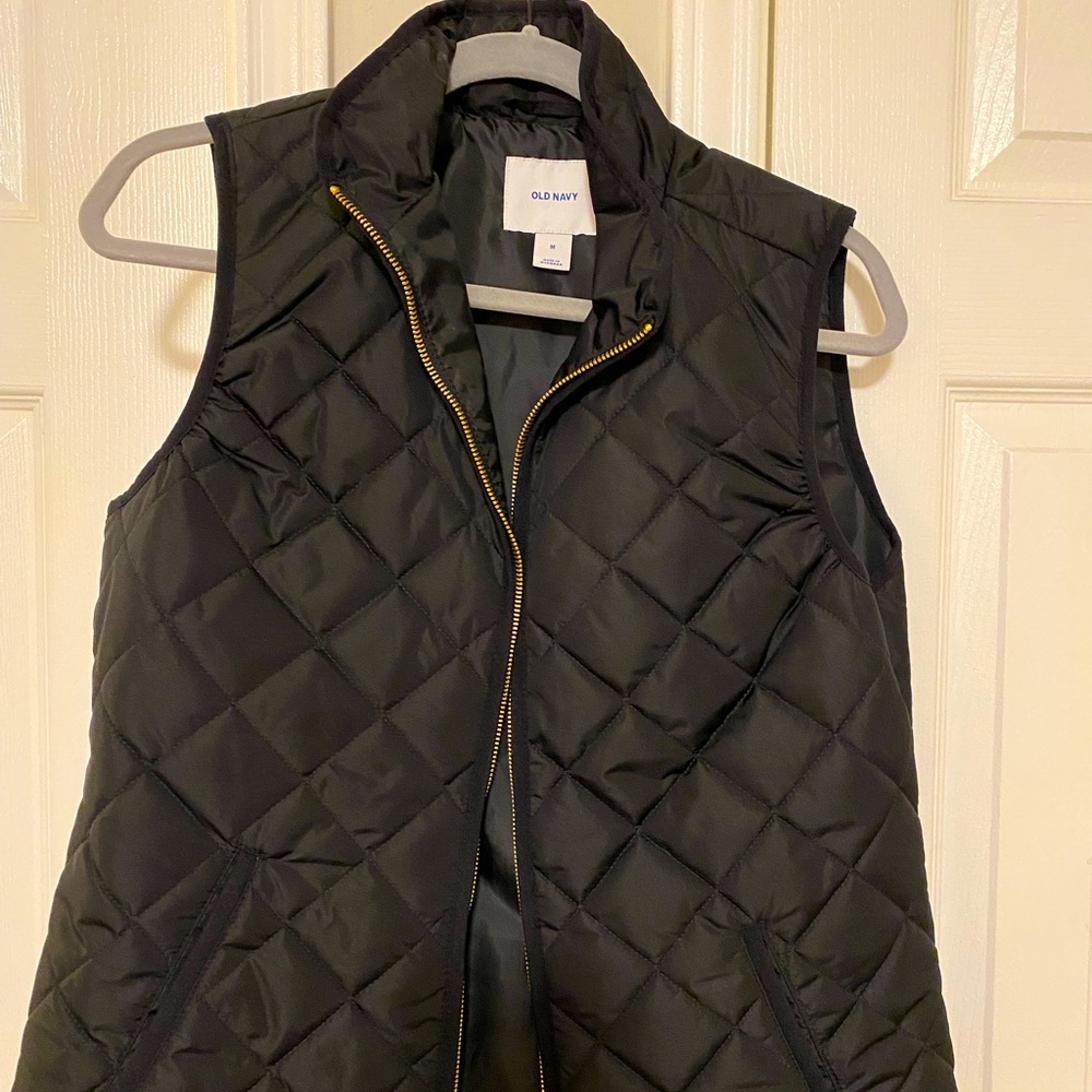 Black ON vest